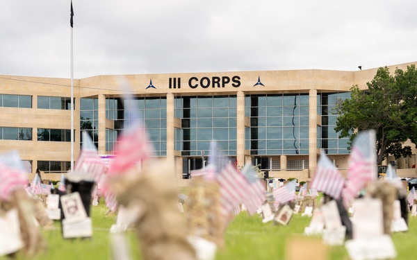 Soldiers Prepare Remembrance Memorial Display Honoring Fallen Service Members at Fort Hood