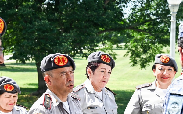 AGE-CSM Ecuador Delegation Receives IADC Academic Briefings