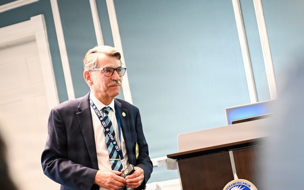 AGE-CSM Ecuador Delegation Receives IADC Academic Briefings