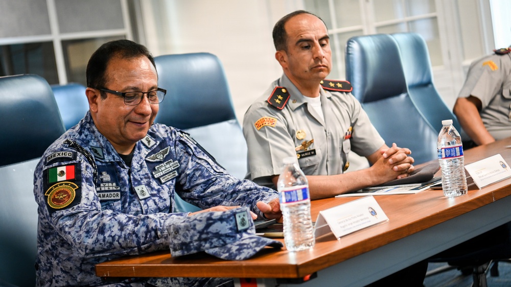 AGE-CSM Ecuador Delegation Receives IADC Academic Briefings