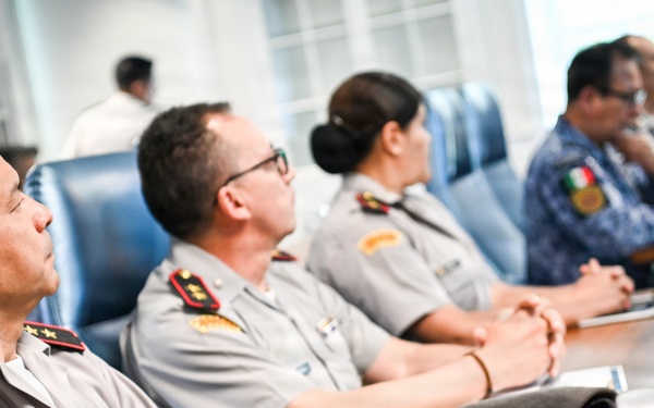 AGE-CSM Ecuador Delegation Receives IADC Academic Briefings