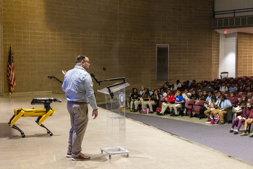 Carderock Outreach Team Sparks STEM Curiosity at SEED School Tech Day