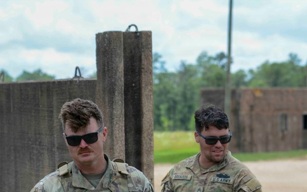Mississippi Rifles Conduct Gunnery Training