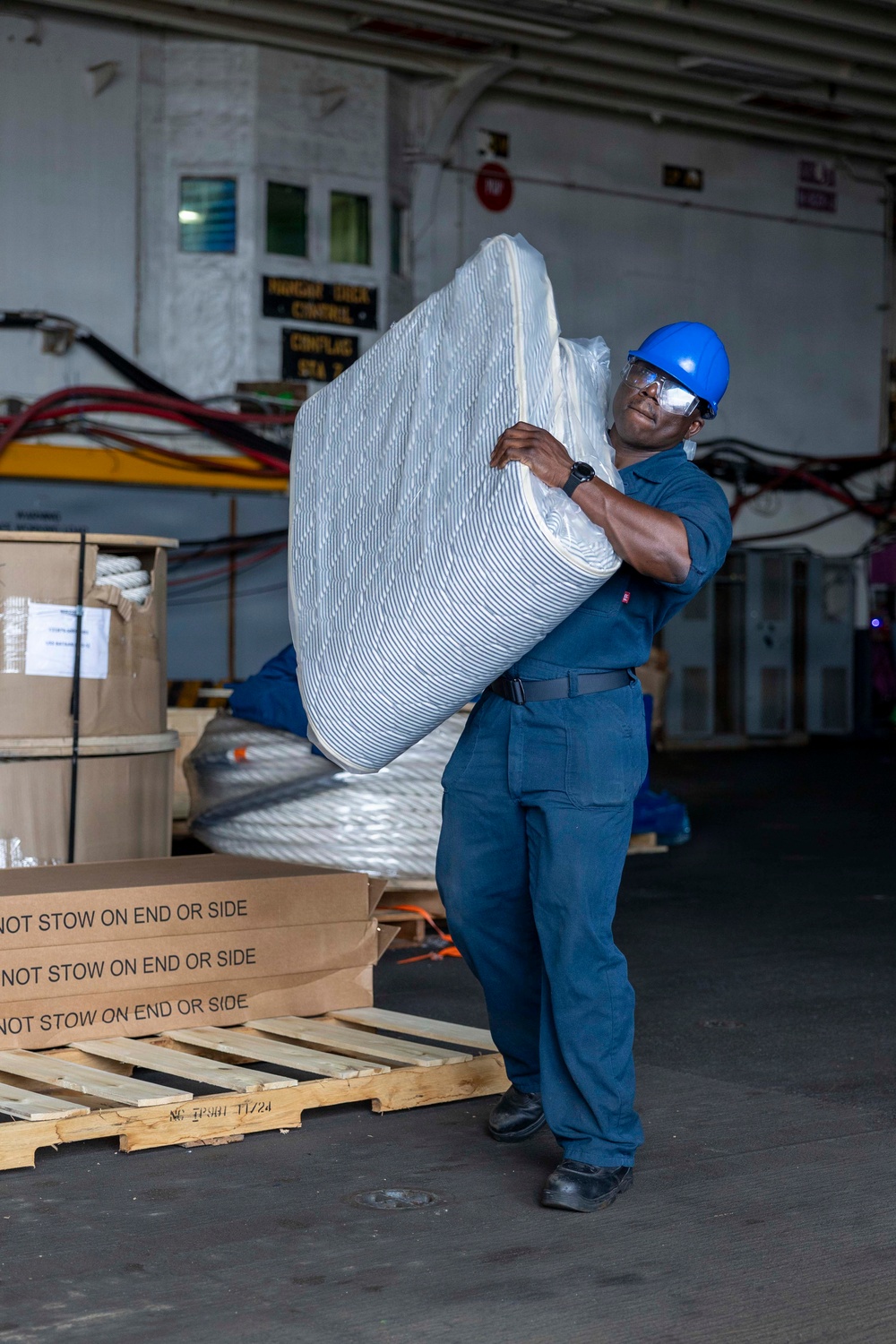 USS BATAAN WORKING PARTY MATTRESS ONLOAD