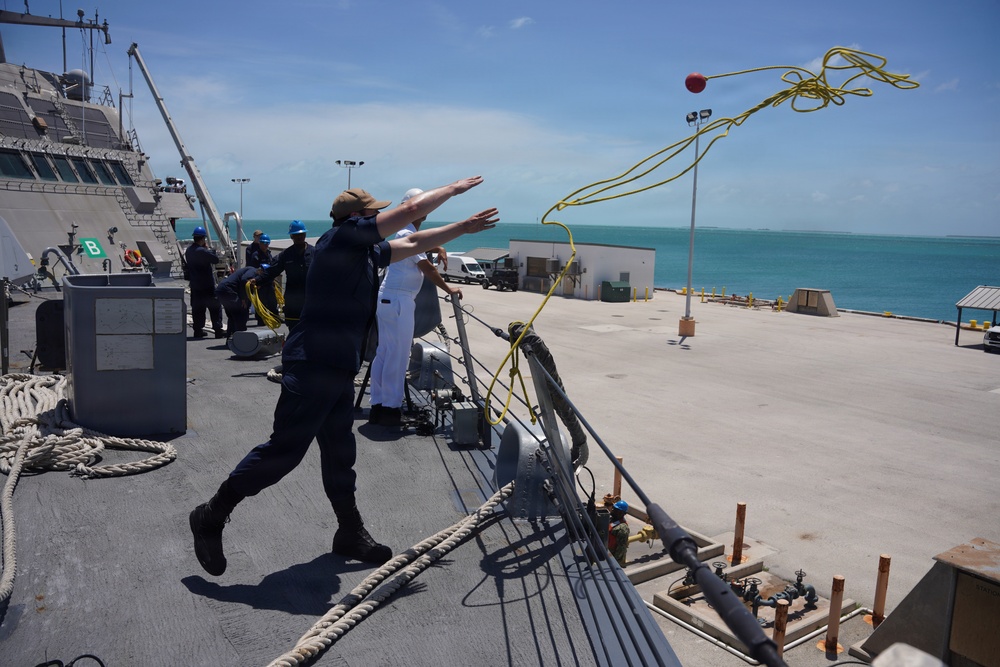 USS Cooperstown underway to support US Northern Command