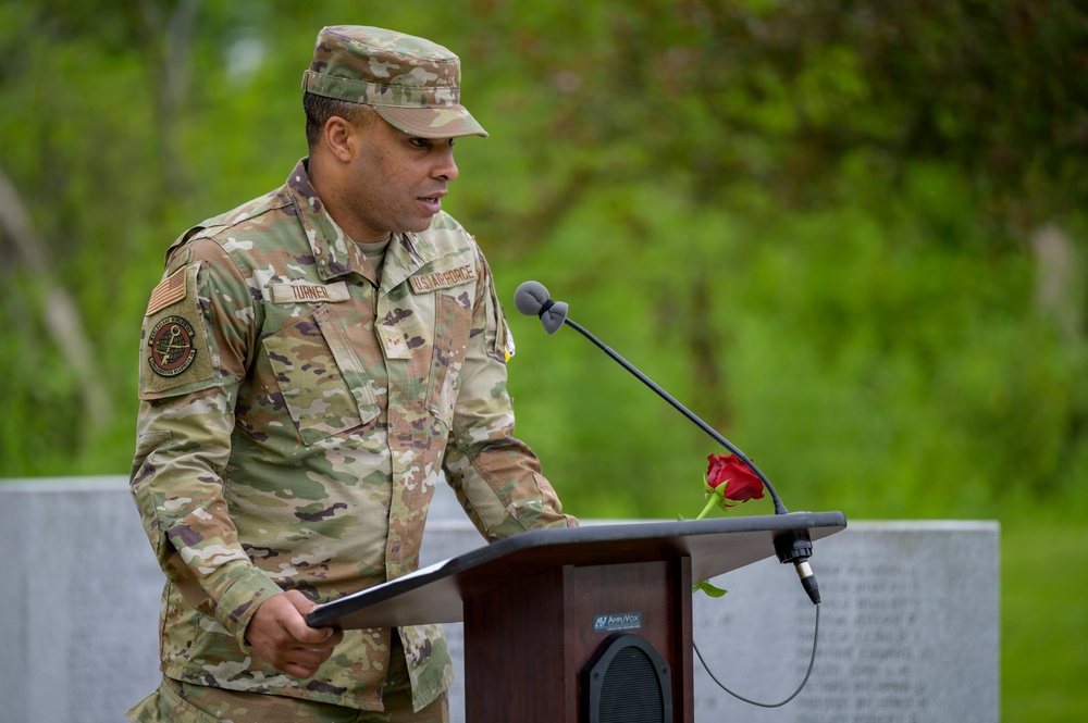 Turner Speaks at Memorial Ceremony