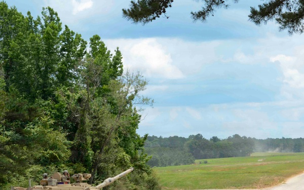 Mississippi Rifles Conduct Maneuver Training
