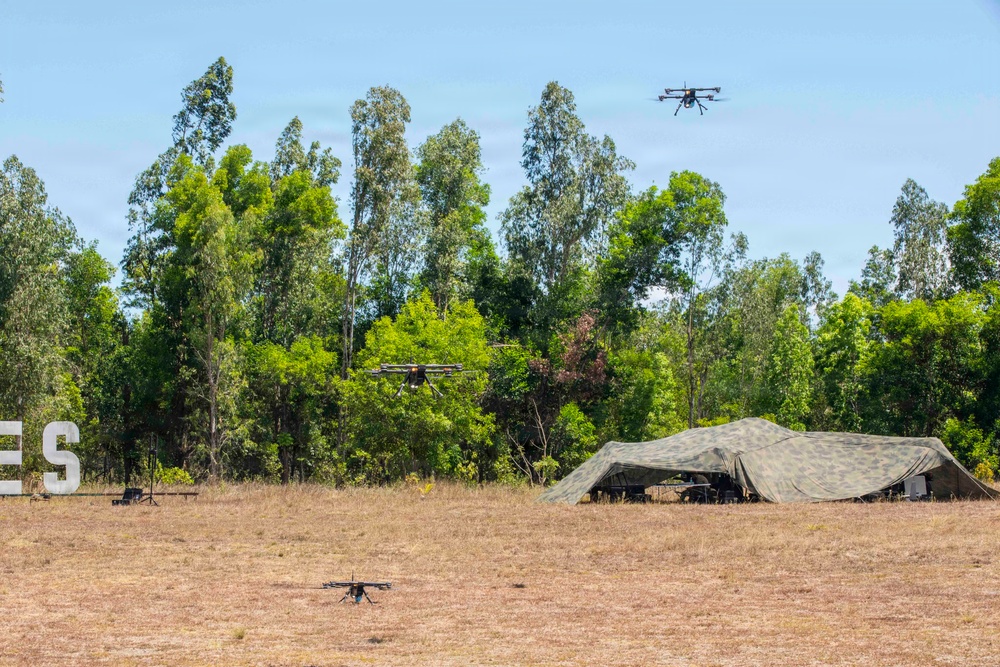 Salaknib 2026: 25th ID Soldiers watch a UAS swarm demonstration with Australian and New Zealand Army soldiers