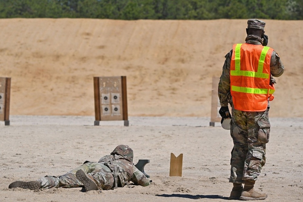 VIARNG Range Safety Officer Supervises Training at JB MDL