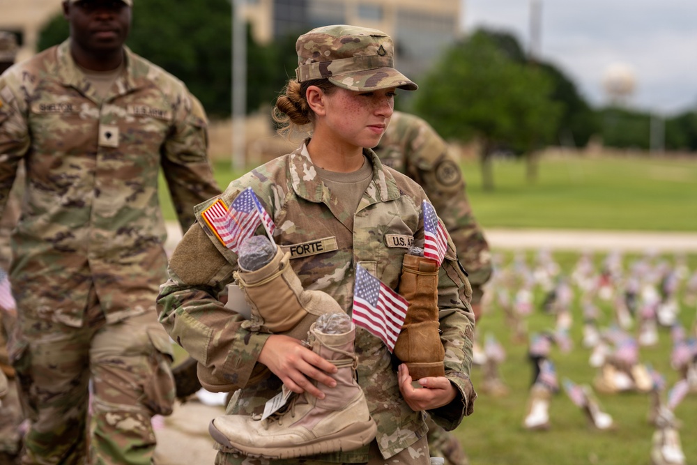 Soldiers Prepare Remembrance Memorial Display Honoring Fallen Service Members at Fort Hood