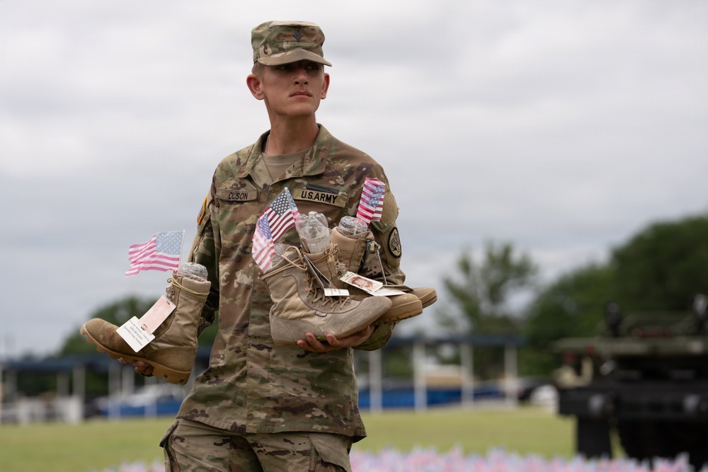 Soldiers Prepare Remembrance Memorial Display Honoring Fallen Service Members at Fort Hood