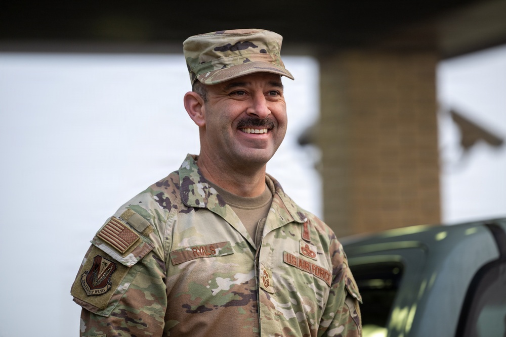 125th Fighter Wing Leadership Greets Wing Members During Unit Training Assembly