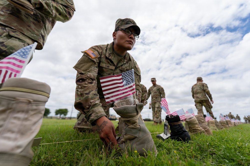 Soldiers Prepare Remembrance Memorial Display Honoring Fallen Service Members at Fort Hood