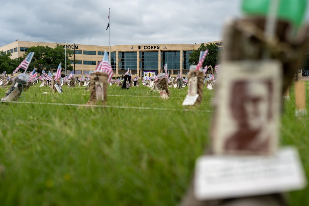 Soldiers Prepare Remembrance Memorial Display Honoring Fallen Service Members at Fort Hood