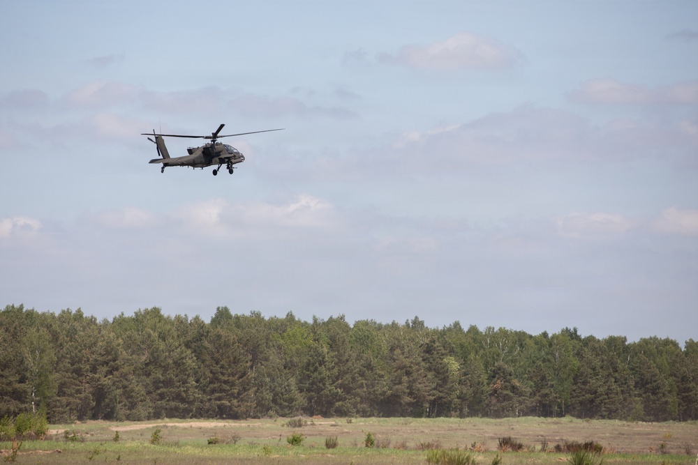 12th Combat Aviation Brigade conducts Apache training with British and Polish Armed Forces.