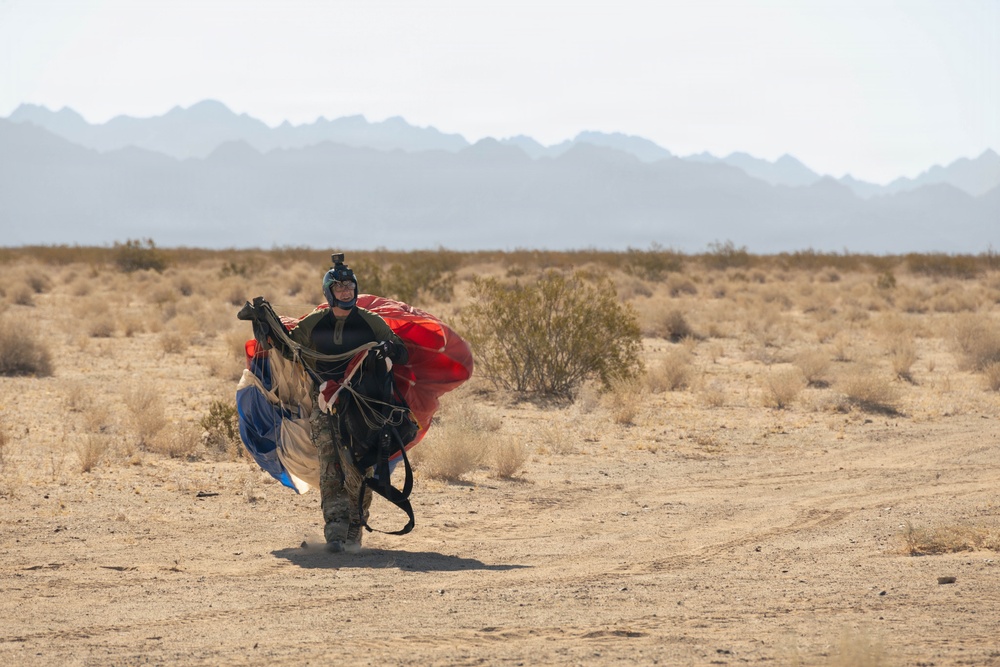 MAG-13 and Military Free Fall Instructors Conduct Search and Rescue Training