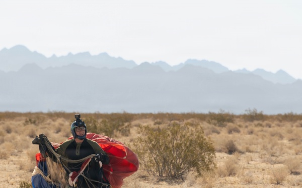 MAG-13 and Military Free Fall Instructors Conduct Search and Rescue Training