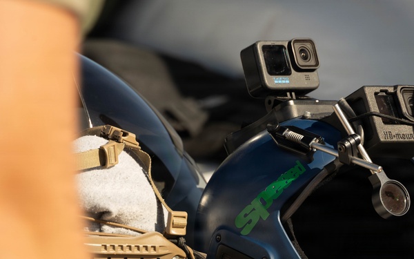 MAG-13 and Military Free Fall Instructors Conduct Search and Rescue Training