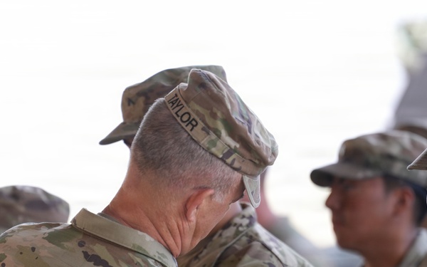 1st Armored Division Soldiers Receive Distinguished and Superior Shooter Patches