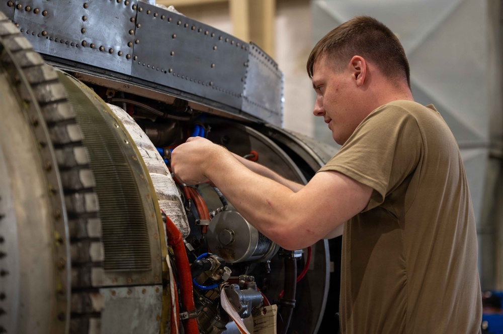 A-10 engine build marks closing chapter at Davis-Monthan