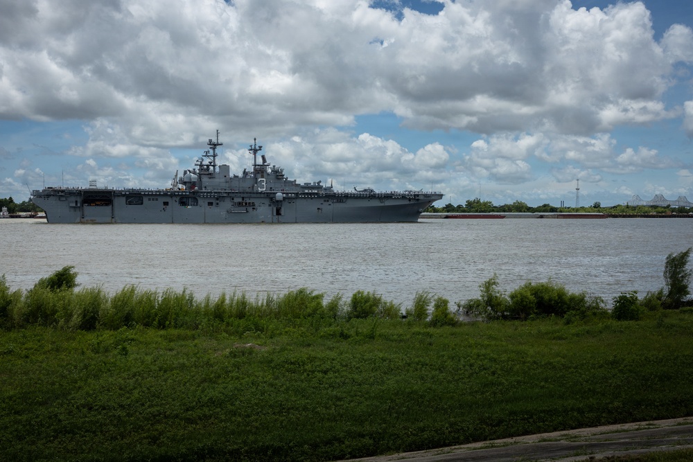 USS Kearsarge Passing of Honors
