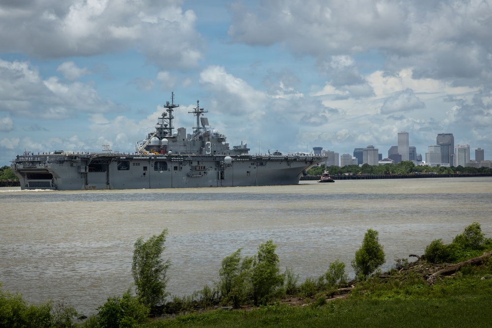 USS Kearsarge Passing of Honors