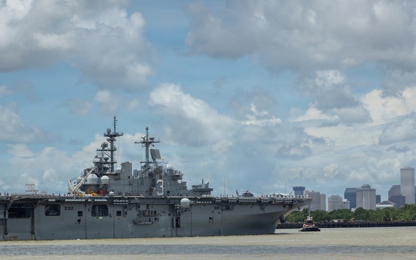 USS Kearsarge Passing of Honors