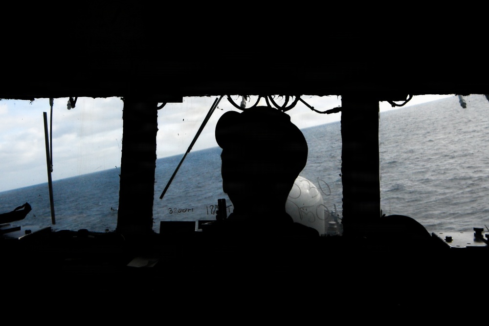 USS Paul Hamilton (DDG 60)
