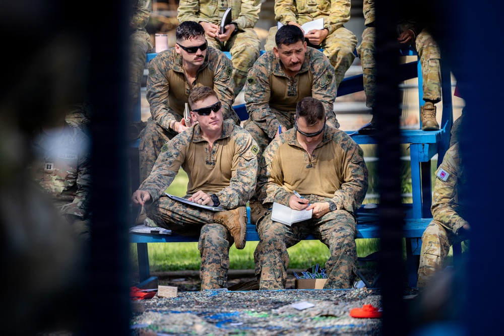 Southern Jackaroo 26: U.S. Marines, Soldiers receive mission brief from Australian Army