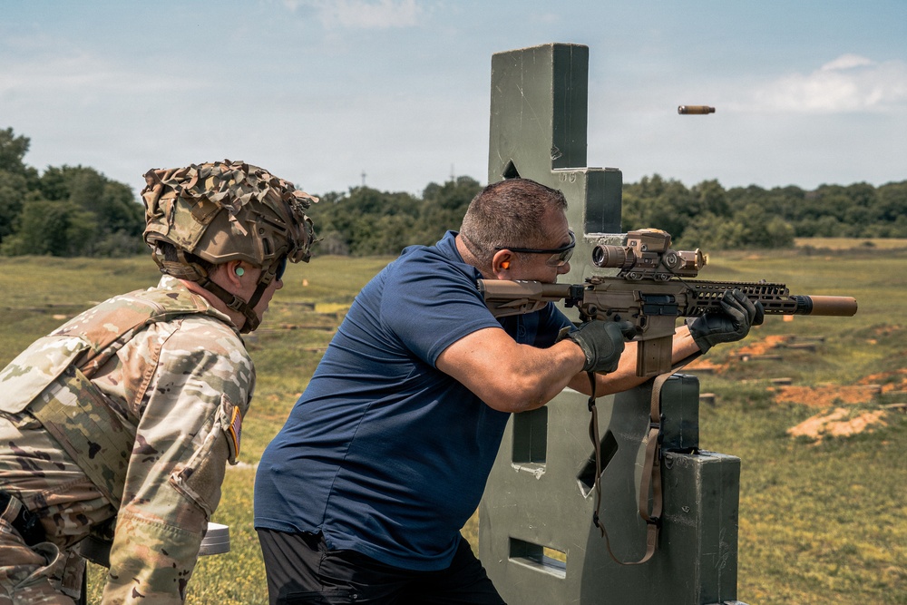 Soldiers, veterans conduct stress shoot during Week of the Eagles