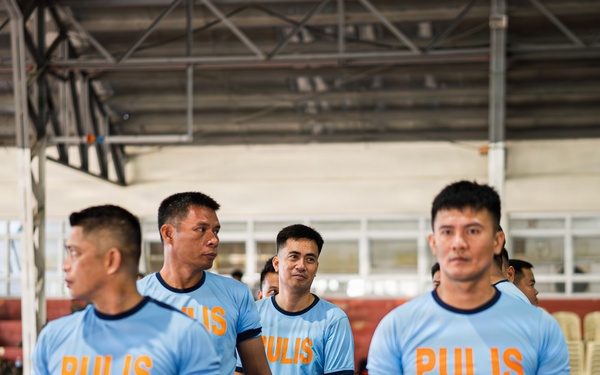 U.S. Marines and Philippine service members participate in Basketball Friendship Games