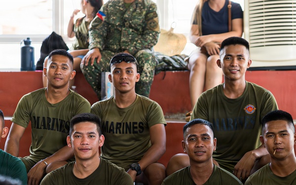 U.S. Marines and Philippine service members participate in Basketball Friendship Games