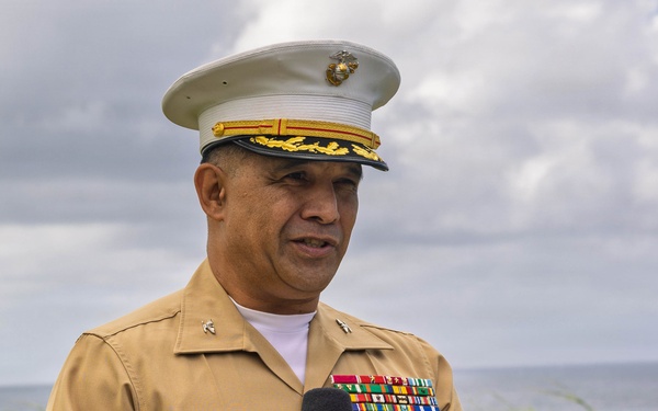 MARFORPAC H&amp;S Bn. executive officer retires