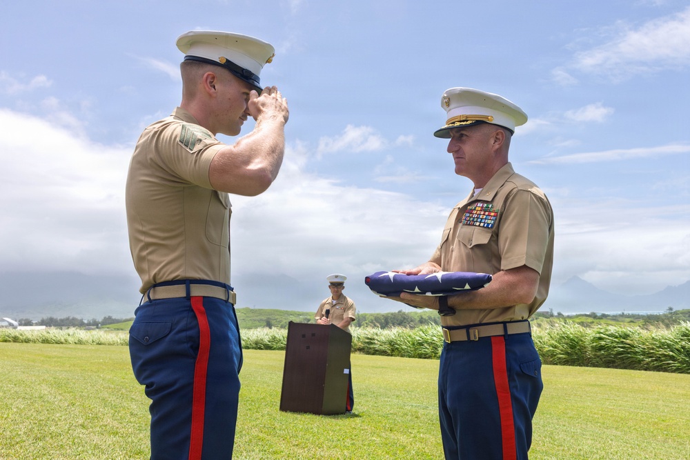 MARFORPAC H&amp;S Bn. executive officer retires