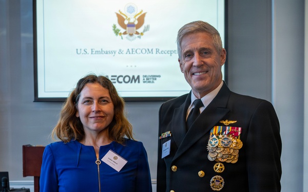 Commander, U.S. Pacific Fleet, attends reception hosted by U.S. Embassy during travel to Perth