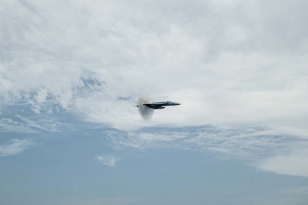 USS Gridley Conducts Sea Power Demo Alongside USS Nimitz