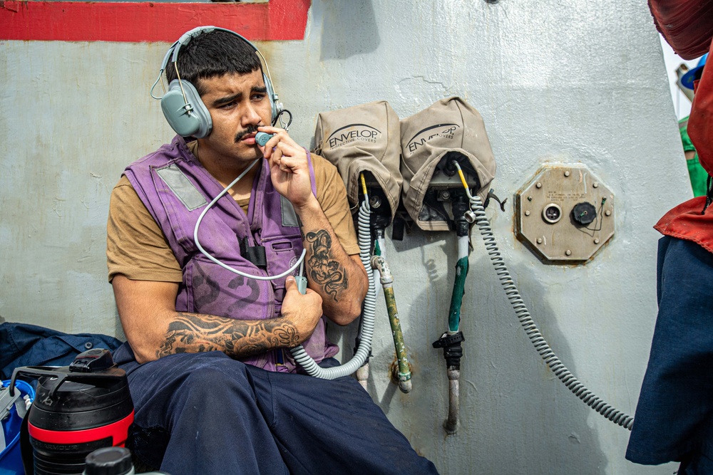 USS Gridley Conducts Replenshment-at-Sea with USNS Patuxent