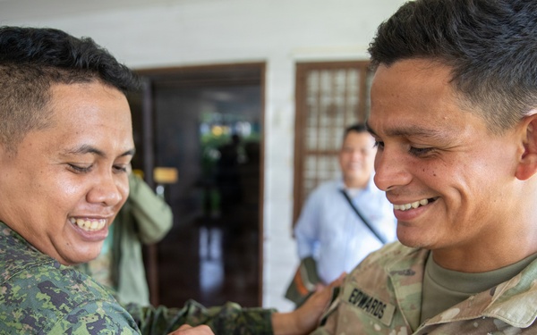 Salaknib 2026: U.S. Soldiers, Philippine Army Soldiers Conduct a Public Affairs Luncheon