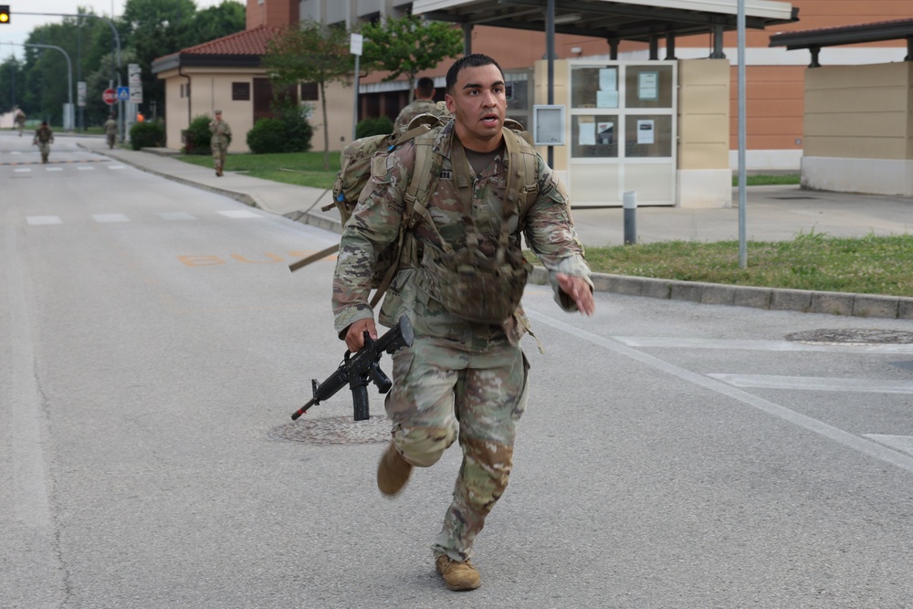 SETAF-AF Soldiers complete Air Assault prequalification ruck march