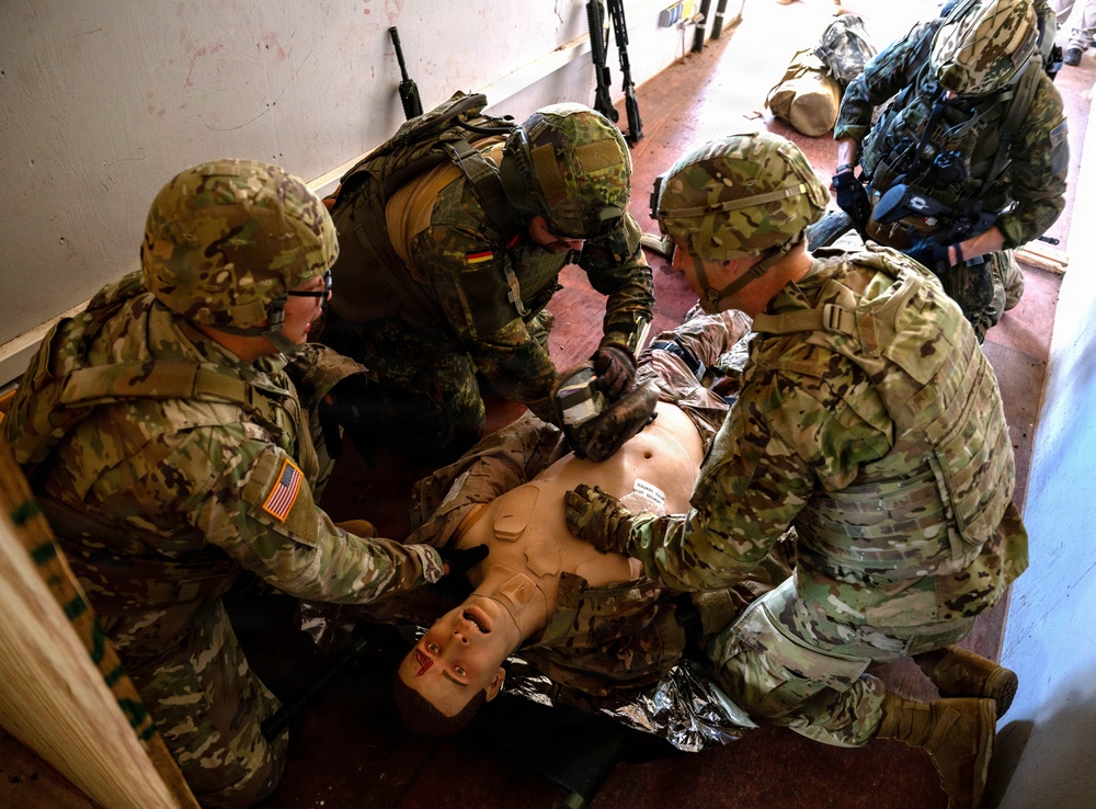 U.S. Army Medical Department Activity – Bavaria conducts Tactical Combat Casualty Care Training with Bundeswehr Medics