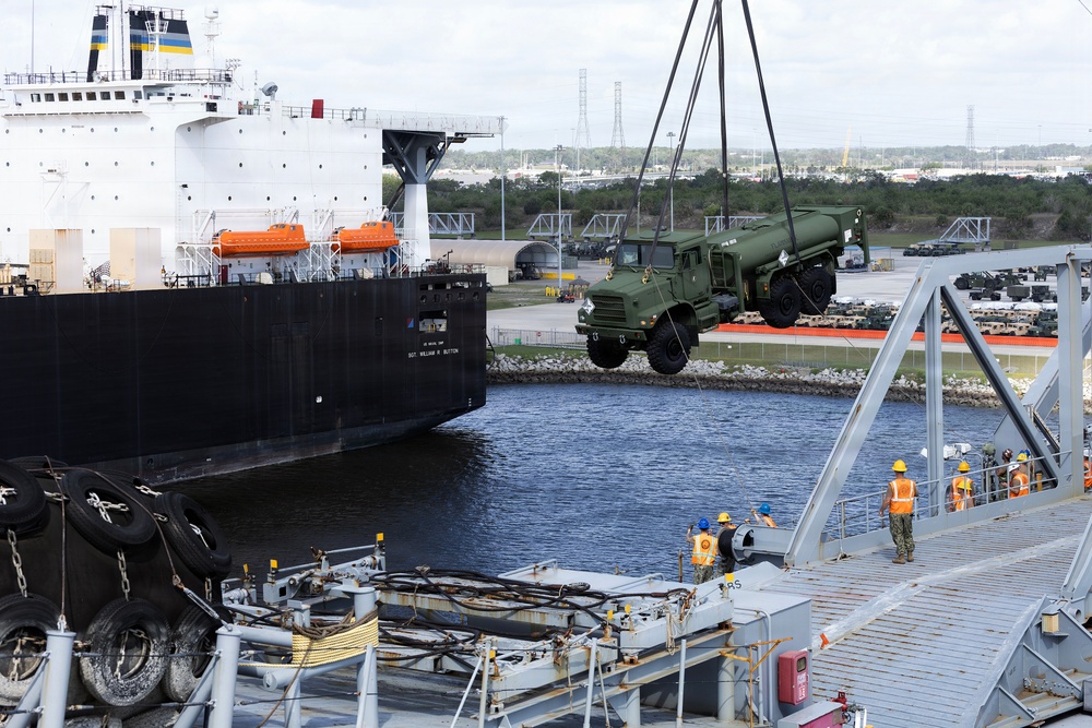MPFEX 26 taps veteran workforce to strengthen ship-to-shore sustainment
