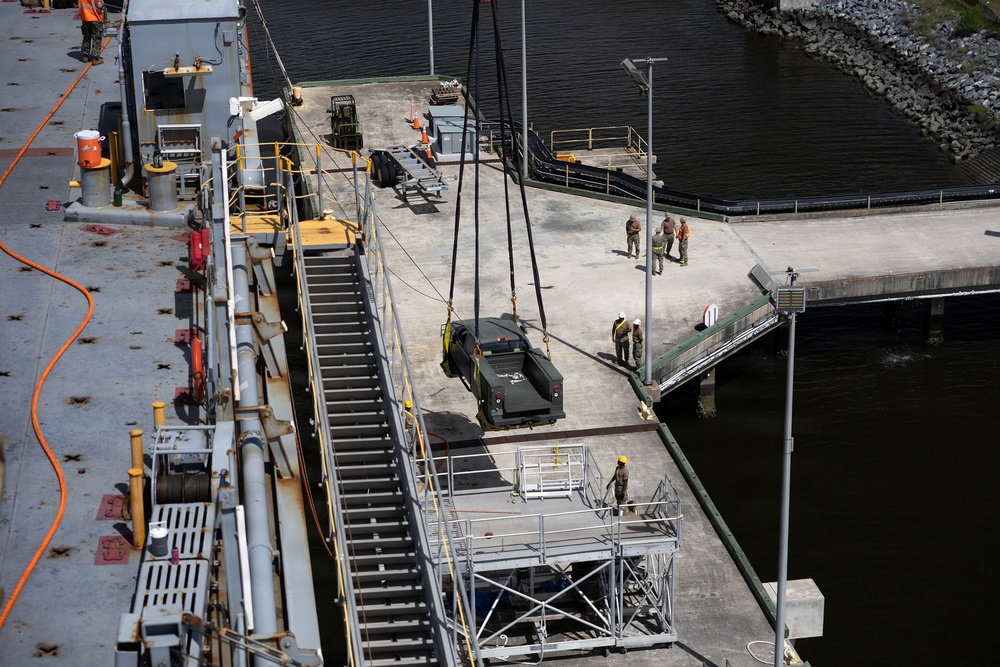 MPFEX 26 taps veteran workforce to strengthen ship-to-shore sustainment