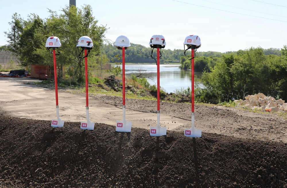 USACE and City of Cedar Rapids Break Ground on Next Phase of Flood Control System