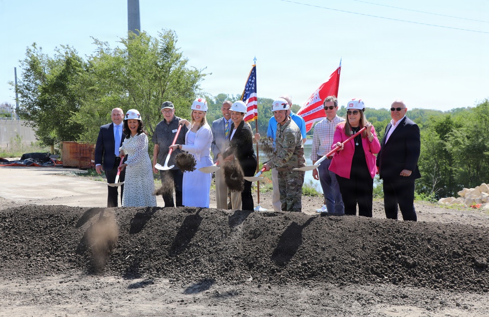 USACE and City of Cedar Rapids Break Ground on Next Phase of Flood Control System