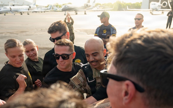 AFRC Command Chief jumps with the U.S. Army Golden Knights