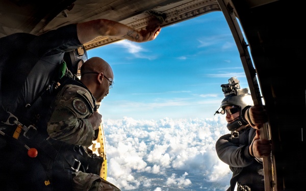 AFRC Command Chief jumps with the U.S. Army Golden Knights