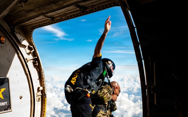 AFRC Command Chief jumps with the U.S. Army Golden Knights