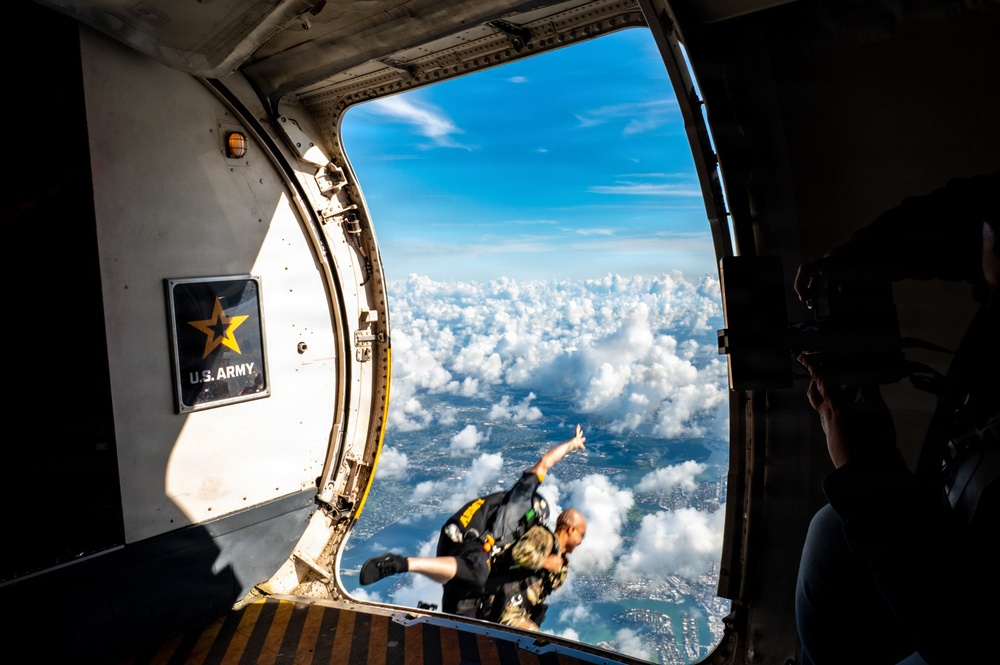 AFRC Command Chief jumps with the U.S. Army Golden Knights