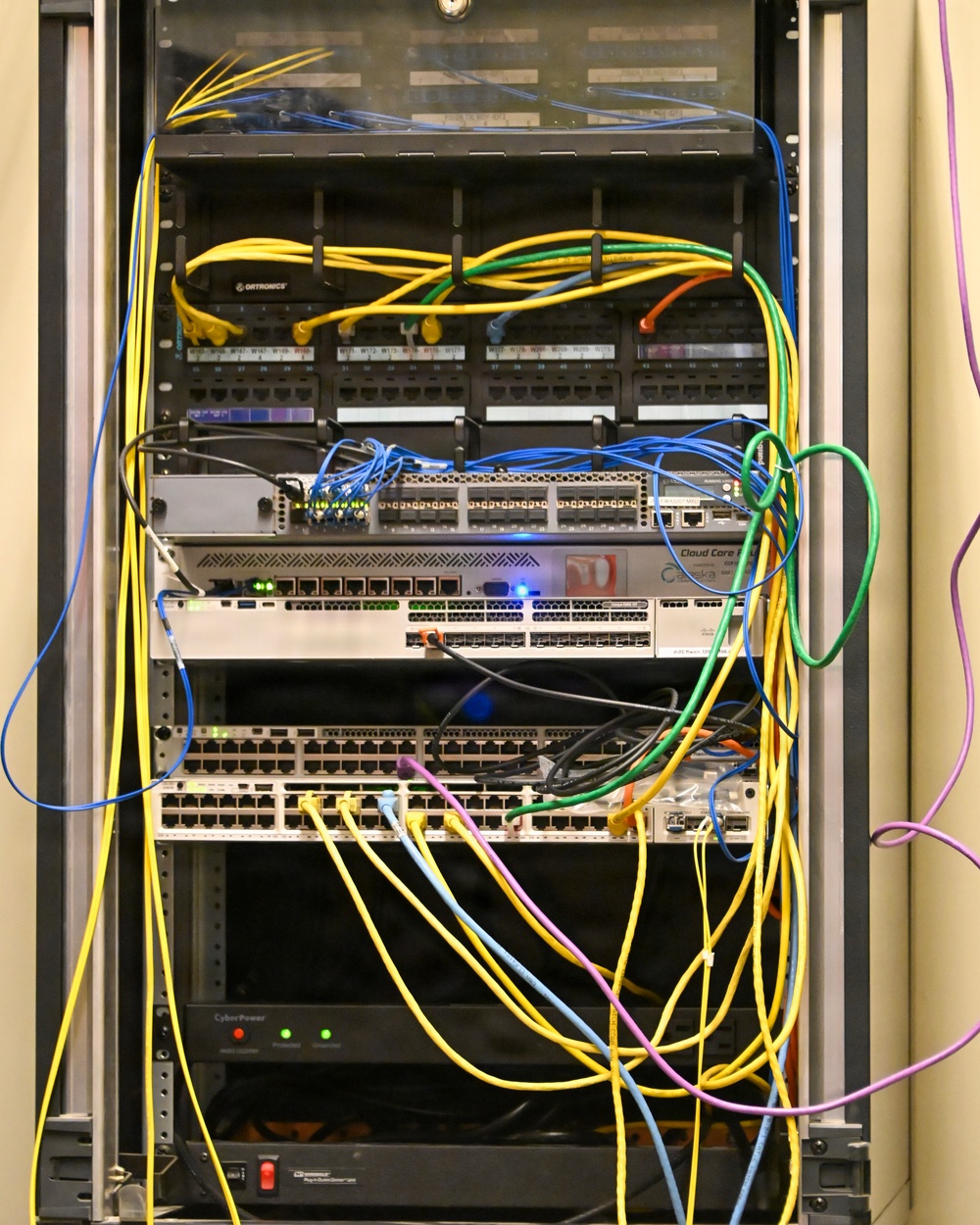 Fort Wainwright launches free barracks WiFi pilot program