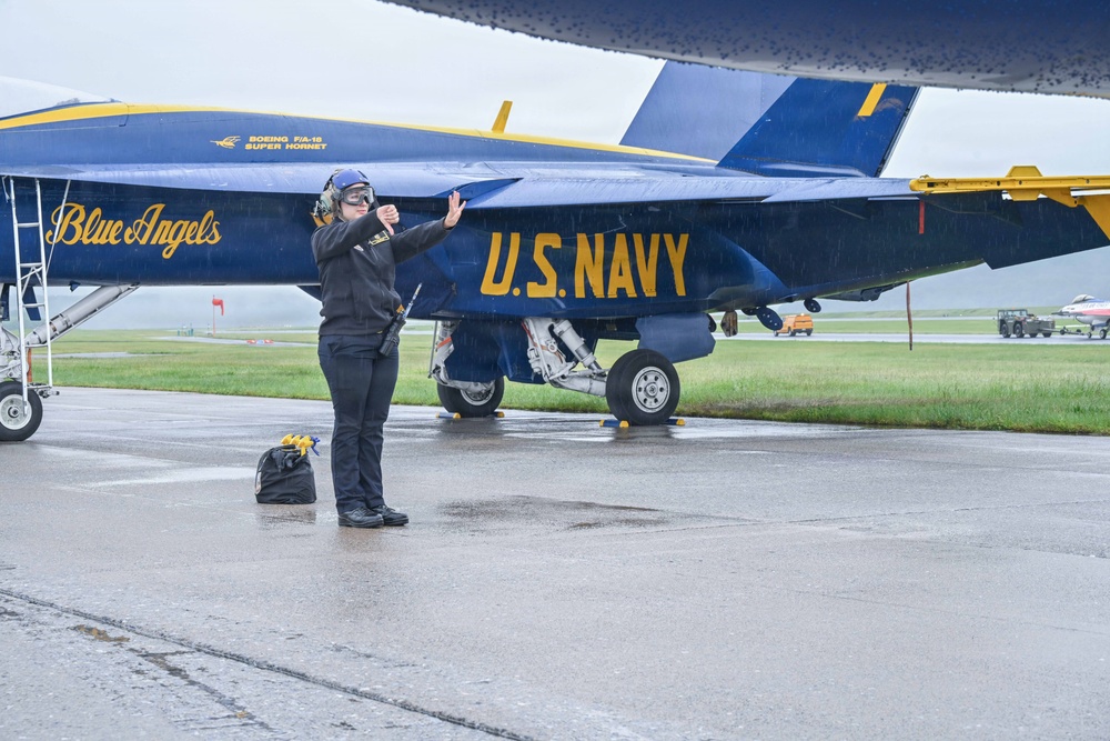 Blue Angels prepare to fly at Air Dot Show for 2026 Navy Week Harrisburg